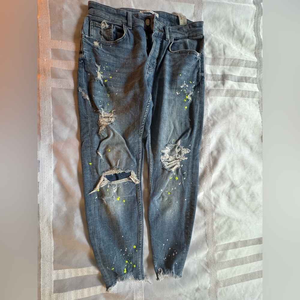 Men’s Zara Distressed Skinny bottom crop Jeans Size 31